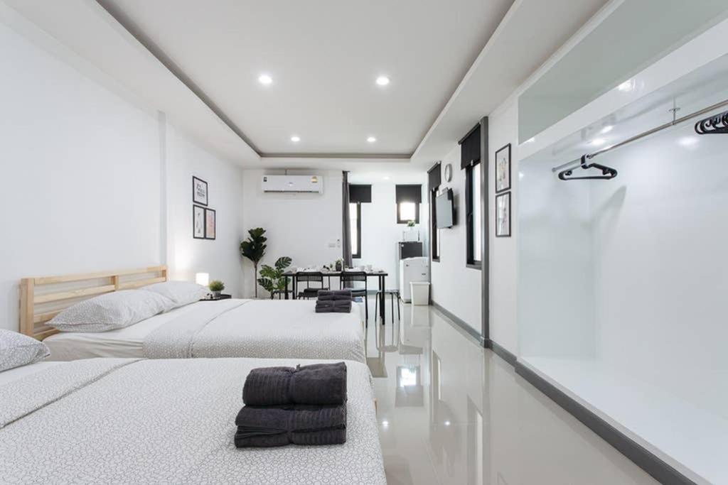 P4 Silom Large 2Beds Full Kitchen Wifi 4-6Pax Apartment Bangkok Luaran gambar