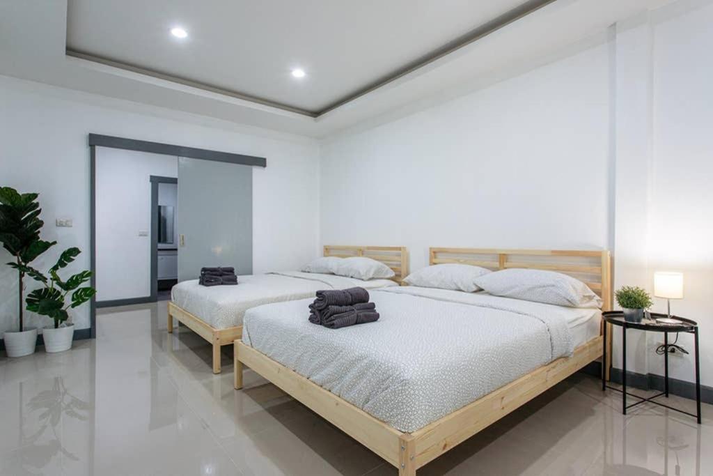 P4 Silom Large 2Beds Full Kitchen Wifi 4-6Pax Apartment Bangkok Luaran gambar