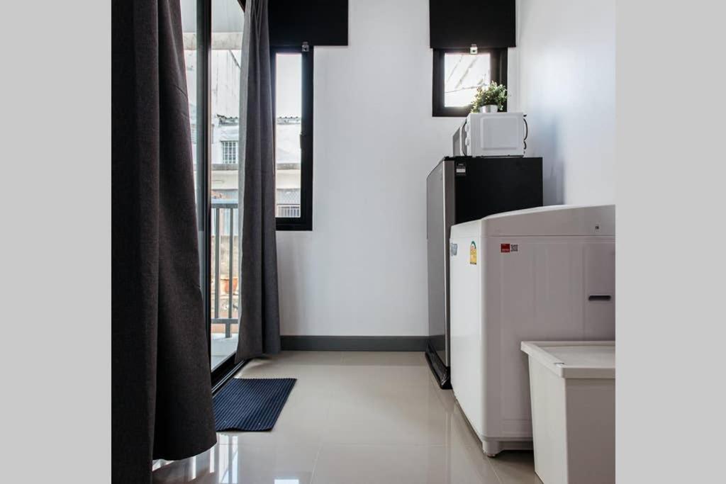 P4 Silom Large 2Beds Full Kitchen Wifi 4-6Pax Apartment Bangkok Luaran gambar